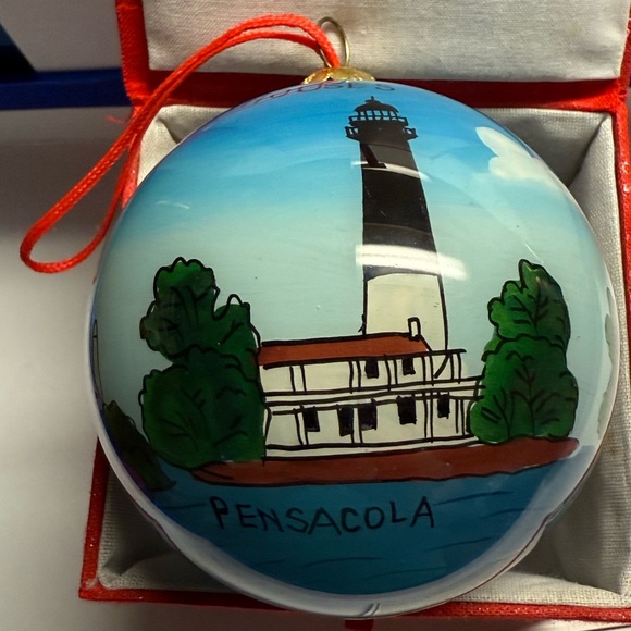 Beachcombers Reverse Hand Painted Glass fFlorida Lighthouse Christmas Ornament - Picture 11 of 12
